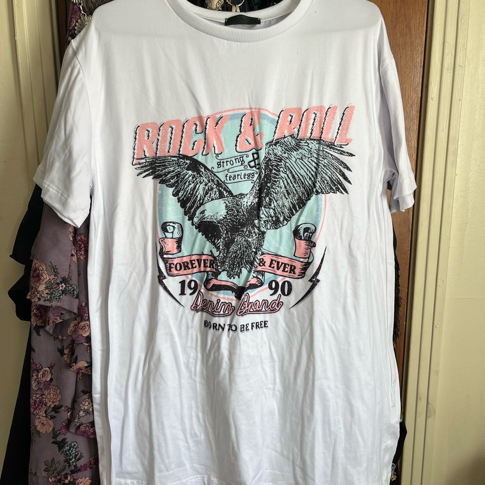 🩷🧡💛3/$30🩷🧡💛Rock & Roll Graphic Tee